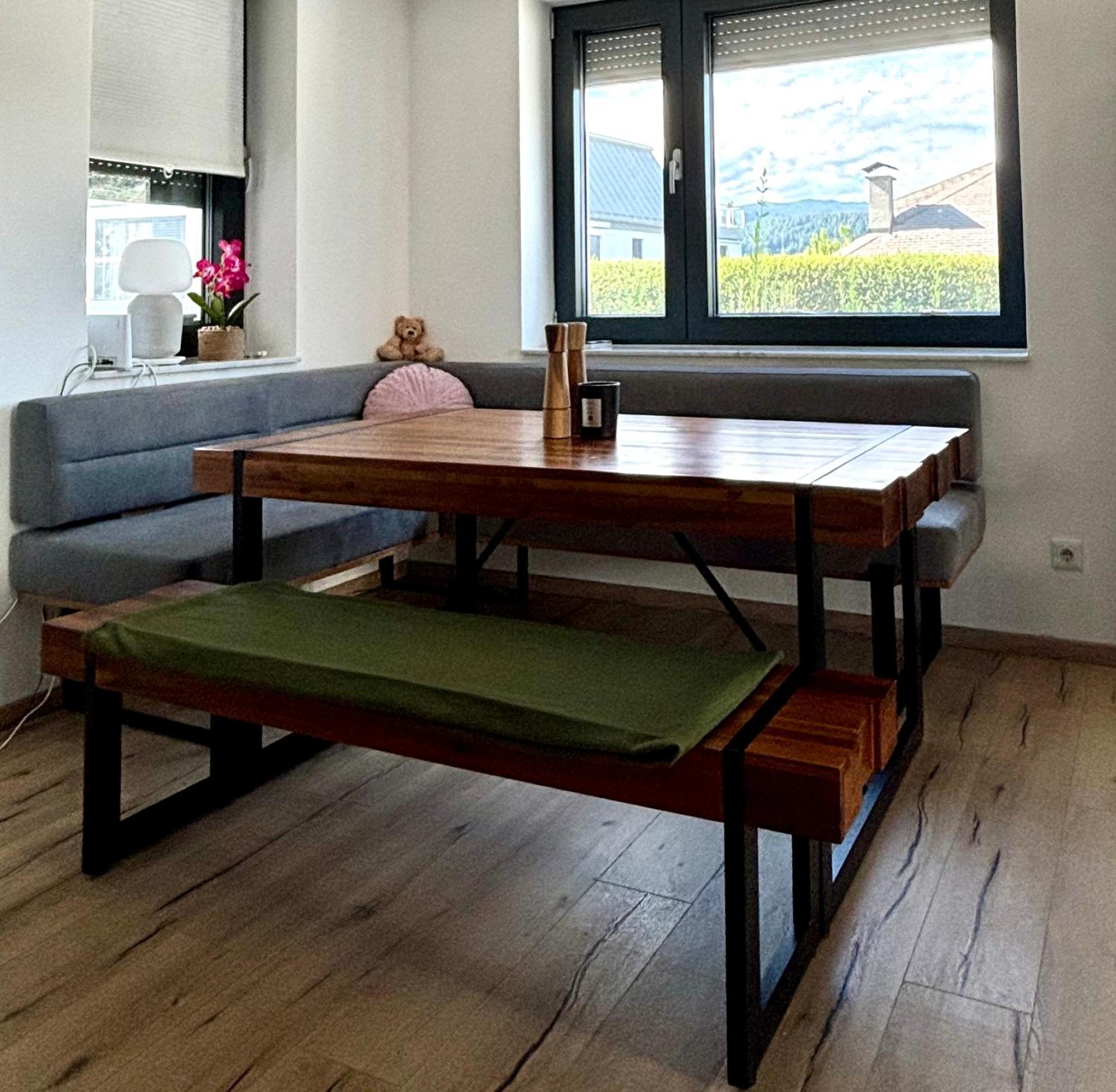 Schoene Wohnung Mit Terrasse Und Parkplatz 沃尔特湖畔韦尔登 外观 照片